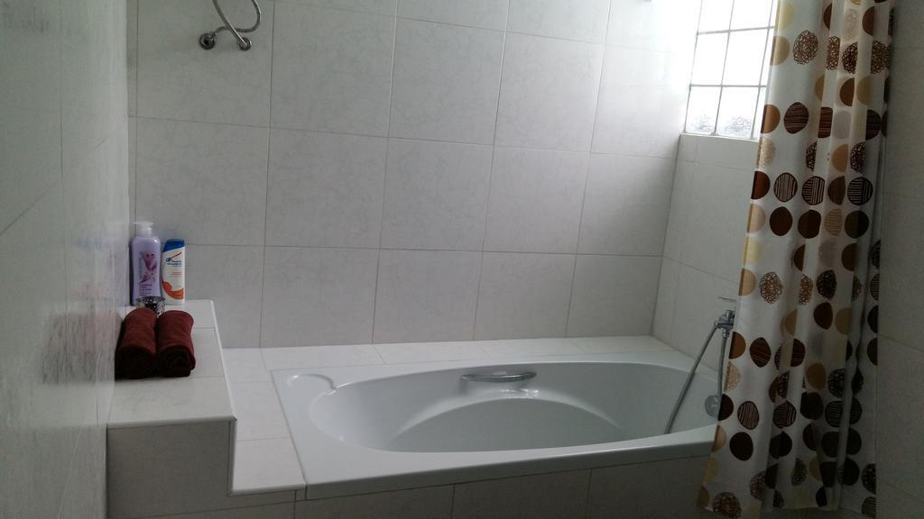 פרה נאקון סי איוטאיה Jutharat Home מראה חיצוני תמונה